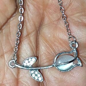 Elegant vintage pendant necklace for women and girls